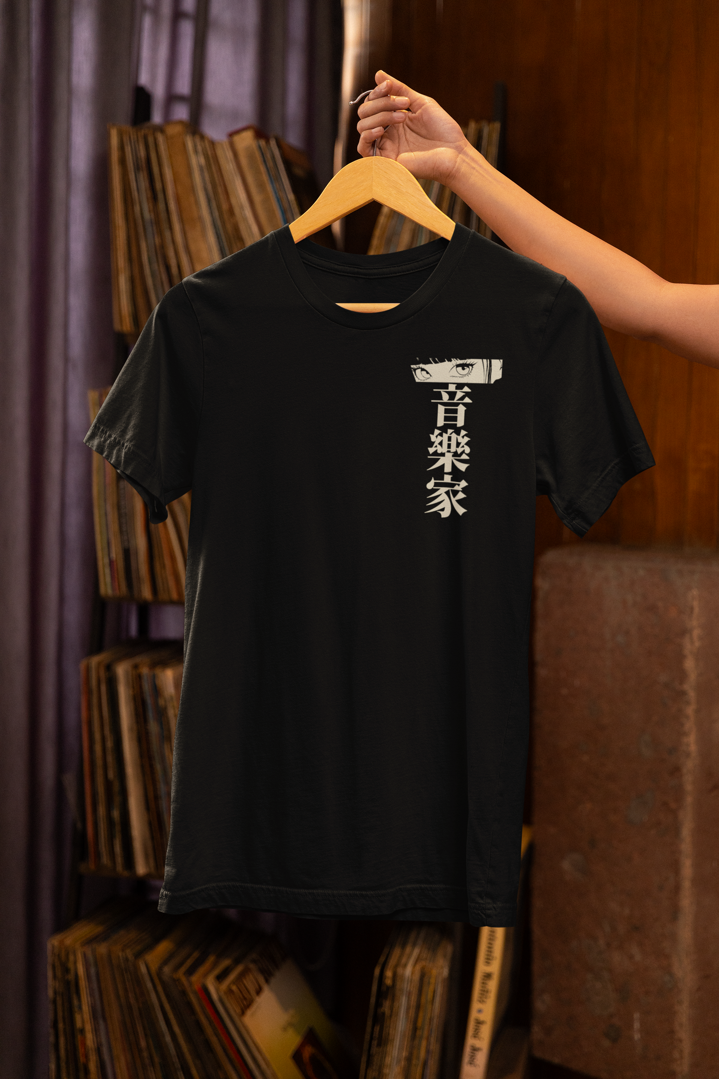 Lo-Fi Muse – Modern T-Shirt