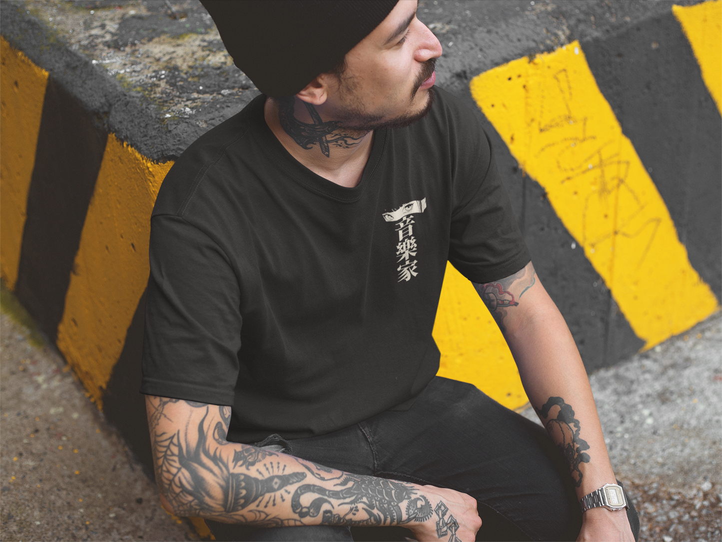 Lo-Fi Muse – Modern T-Shirt